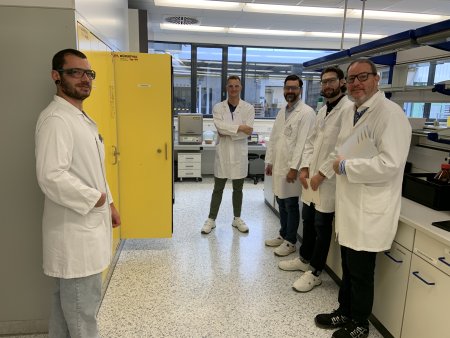 AUTOR: HS OG/ Heel | TITLE: Team Qualitätskontrollprozess im Labor | DESCRIPTION: - AUTOR: HS OG/ Heel | TITLE: Team Qualitätskontrollprozess im Labor | DESCRIPTION: -