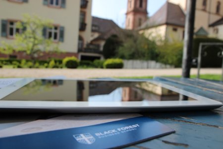 AUTOR: - | TITLE: Tablet | DESCRIPTION: Tablet AUTOR: - | TITLE: Tablet | DESCRIPTION: Tablet